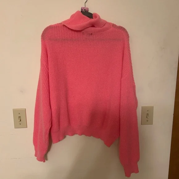 NWT- Large Pretty Little Thing Sweater - Large - Picture 5 of 5